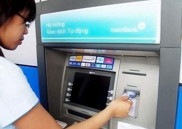 Cách rút hết tiền trong thẻ ATM 50k và 100k của các ngân hàng 2024