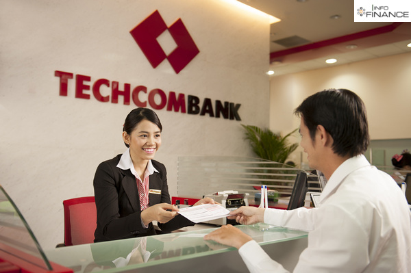 the-atm-techcombank-rut-duoc-ngan-hang-nao2
