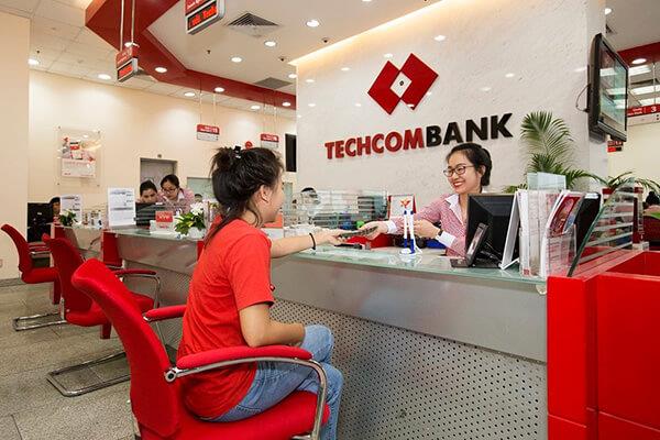 cach-vay-tien-ngan-hang-khong-can-the-chap-techcombank